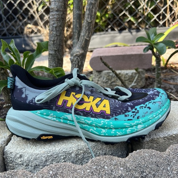 Hoka One One Shoes - Hoka Speedgoat 6 Womens 6.5 B Trail Running Hiking Shoes Vibram 1147811 BLVR